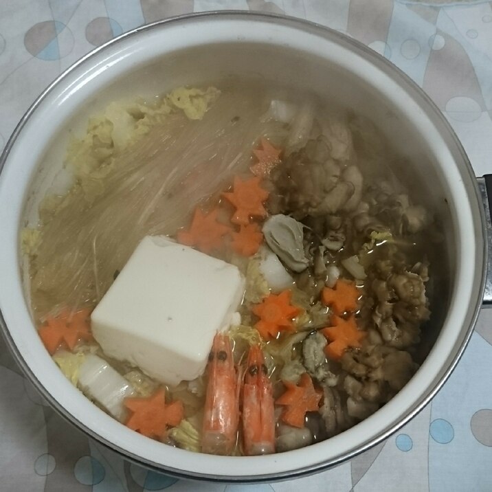 5～10分で用意✨簡単鍋✨粉末うどんスープで煮だけ